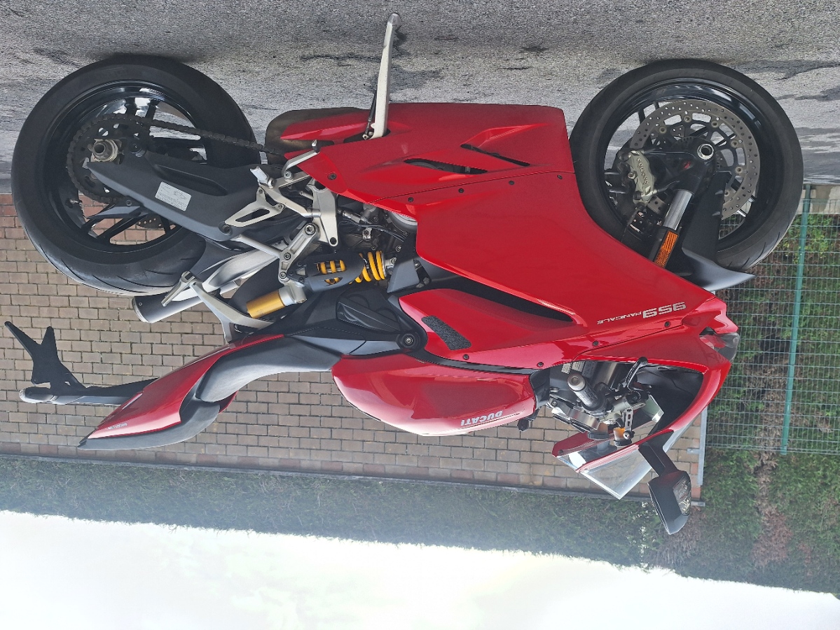 Ducati Panigale 959